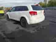 2010 Dodge Journey SE z VIN 3D4PG4FB7AT198982, wystawiony jako IAAI lot #43435599 z przebiegiem 202 565 mil mil oraz . Historia ofert i sprzedaży dostępna na DreamBid. Obrazek 3.