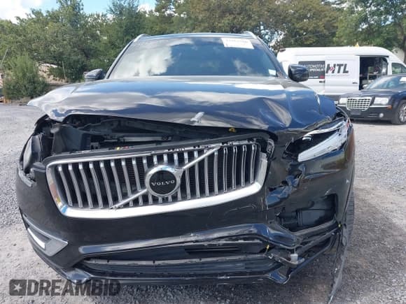 ✅ 2020 Volvo XC90 Inscription • VIN: YV4A22PL1L1534095 • Lot: 43262780. Listed on IAAI with 85,198 mi. Free auction sales archive from the USA and detailed vehicle history report at DreamBid. Image 6.