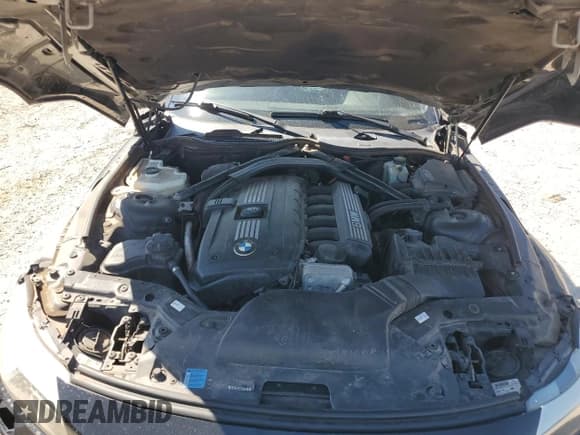 ✅ 2011 BMW Z4 sDrive30i • VIN: WBALM5C53BE378208 • Lot: 74495884. Listed on Copart with Not provided. Free auction sales archive from the USA and detailed vehicle history report at DreamBid. Image 11.