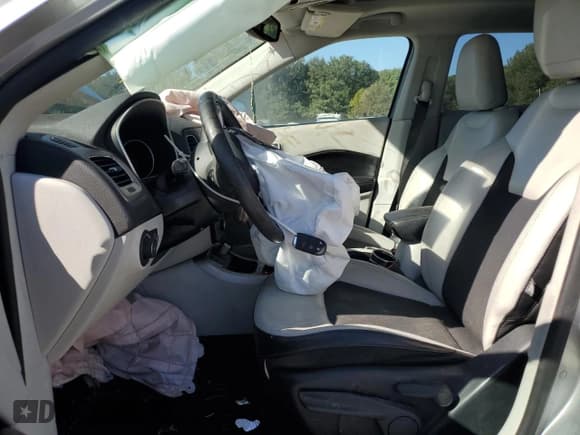 ✅ 2019 Jeep Compass Latitude • VIN: 3C4NJCBB6KT685968 • Lot: 86860365. Listed on Copart with 124,489 mi. Free auction sales archive from the USA and detailed vehicle history report at DreamBid. Image 7.