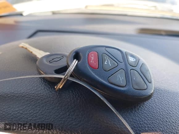 ✅ 2007 Chevrolet Suburban LT • VIN: 3GNFC16J27G294120 • Lot: 43577566. Listed on IAAI with 169,175 mi. Free auction sales archive from the USA and detailed vehicle history report at DreamBid. Image 11.