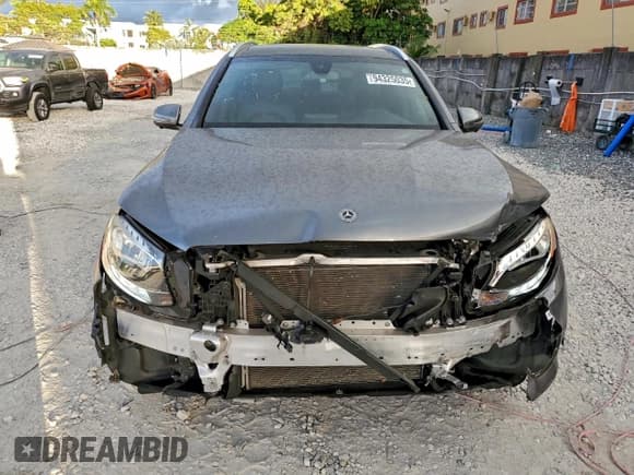 ✅ 2019 Mercedes-Benz GLC 300 • VIN: WDC0G4JB4KV121651 • Lot: 94325035. Listed on Copart with 45,519 mi. Free auction sales archive from the USA and detailed vehicle history report at DreamBid. Image 5.