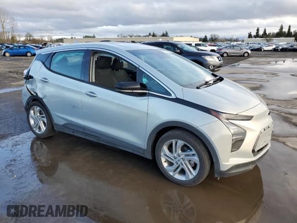 ✅ 2023 Chevrolet Bolt EV 1LT • VIN: 1G1FW6S03P4105779 • Lot: 86834584. Wystawiony na Copart z przebiegiem 22 429 mil. Bezpłatny archiwum sprzedaży aukcyjnych z USA i szczegółowy raport historii pojazdu na DreamBid. Zdjęcie 4.