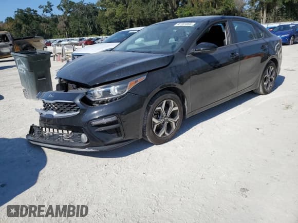 ✅ 2019 Kia Forte LXS • VIN: 3KPF24AD2KE071272 • Lot: 92781855. Wystawiony na Copart z przebiegiem 79 827 mil. Bezpłatny archiwum sprzedaży aukcyjnych z USA i szczegółowy raport historii pojazdu na DreamBid. Zdjęcie 1.