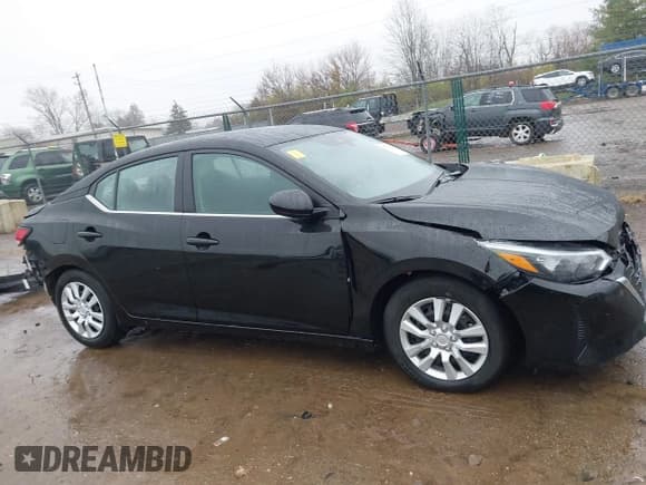 ✅ 2024 Nissan Sentra S • VIN: 3N1AB8BV2RY355246 • Lot: 43778696. Listed on IAAI with 17,452 mi. Free auction sales archive from the USA and detailed vehicle history report at DreamBid. Image 14.