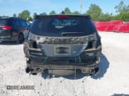 ✅ 2017 Hyundai Santa Fe Limited Ultimate • VIN: KM8SR4HF5HU169199 • Лот: 42554076. Опубликован ранее на IAAI с пробегом 132 773 миль. Бесплатный доступ к архиву аукционных продаж из США и подробный отчёт об истории автомобиля на DreamBid. Изображение 6.