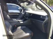 ✅ 2024 Jeep Grand Wagoneer Series II • VIN: 1C4SJSFP8RS150090 • Лот: 42548014. Опубликован ранее на IAAI с пробегом 34 755 миль. Бесплатный доступ к архиву аукционных продаж из США и подробный отчёт об истории автомобиля на DreamBid. Изображение 5.