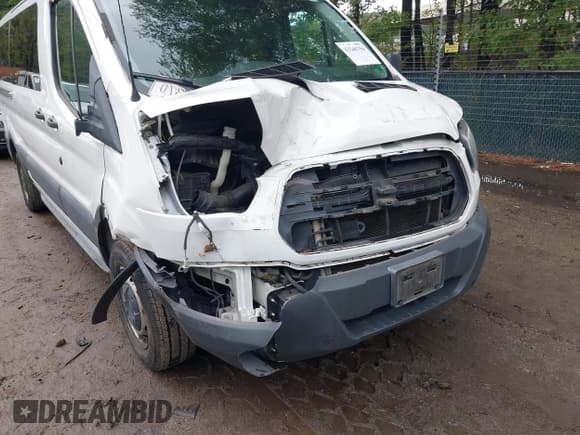 ✅ 2016 Ford Transit XL • VIN: 1FBZX2YM2GKA55560 • Lot: 43736430. Wystawiony na IAAI z przebiegiem 166 361 mil. Bezpłatny archiwum sprzedaży aukcyjnych z USA i szczegółowy raport historii pojazdu na DreamBid. Zdjęcie 6.