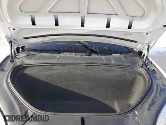 ✅ 2022 Tesla Model X • VIN: 7SAXCBE58NF340465 • Lot: 62989015. Wystawiony na Copart z przebiegiem 21 186 mil. Bezpłatny archiwum sprzedaży aukcyjnych z USA i szczegółowy raport historii pojazdu na DreamBid. Zdjęcie 11.