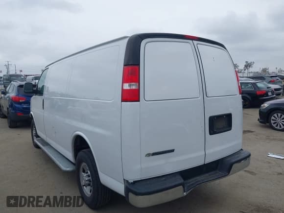 ✅ 2020 Chevrolet Express Cargo • VIN: 1GCWGAFG9L1268012 • Lot: 42160133. Listed on IAAI with 68,445 mi. Free auction sales archive from the USA and detailed vehicle history report at DreamBid. Image 3.