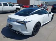 ✅ 2018 Lexus LC 500h • VIN: JTHHP5AY0JA001725 • Lot: 42848193. Wystawiony na IAAI z przebiegiem 84 982 mil. Bezpłatny archiwum sprzedaży aukcyjnych z USA i szczegółowy raport historii pojazdu na DreamBid. Zdjęcie 4.