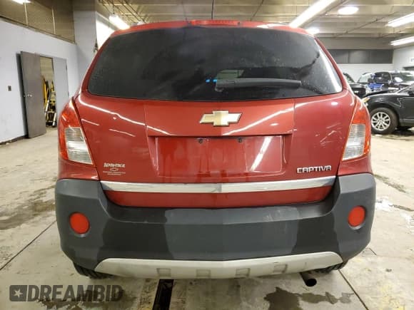 ✅ 2014 Chevrolet Captiva Sport LS • VIN: 3GNAL2EK7ES668130 • Lot: 82043964. Wystawiony na Copart z przebiegiem 80 855 mil. Bezpłatny archiwum sprzedaży aukcyjnych z USA i szczegółowy raport historii pojazdu na DreamBid. Zdjęcie 6.