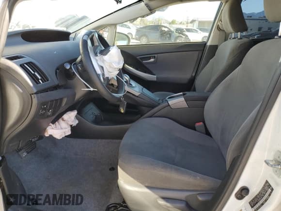 ✅ 2015 Toyota Prius Three • VIN: JTDKN3DU5F1921447 • Lot: 82403845. Listed on Copart with 238,548 mi. Free auction sales archive from the USA and detailed vehicle history report at DreamBid. Image 7.