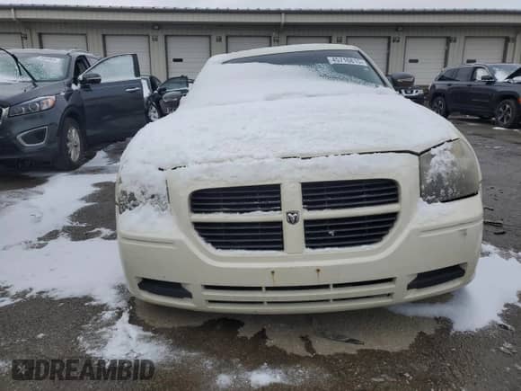2005 Dodge Magnum SE с VIN 2D4FV48V85H571020, выставлен на аукционе Copart как лот 45716815 с пробегом 170 599 миль миль и Списание • Salvage title. История ставок и продаж доступна на DreamBid. Изображение 5.