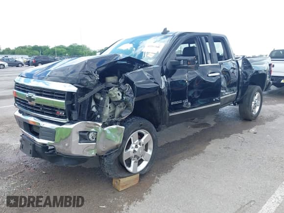 ✅ 2016 Chevrolet Silverado 2500HD LTZ • VIN: 1GC1KWE87GF114035 • Lot: 42254348. Listed on IAAI with Not provided. Free auction sales archive from the USA and detailed vehicle history report at DreamBid. Image 19.