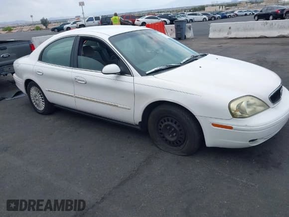 ✅ 2002 Mercury Sable GS • VIN: 1MEFM50U12G628060 • Lot: 42072436. Listed on IAAI with 139,336 mi. Free auction sales archive from the USA and detailed vehicle history report at DreamBid. Image 1.