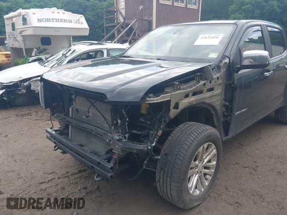 ✅ 2015 GMC Canyon 4WD SLT • VIN: 1GTG6CE38F1152788 • Lot: 42621856. Wystawiony na IAAI z przebiegiem 102 960 mil. Bezpłatny archiwum sprzedaży aukcyjnych z USA i szczegółowy raport historii pojazdu na DreamBid. Zdjęcie 6.