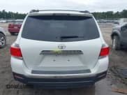 ✅ 2013 Toyota Highlander SE • VIN: 5TDZK3EH0DS104847 • Lot: 43403741. Listed on IAAI with 215,875 mi. Free auction sales archive from the USA and detailed vehicle history report at DreamBid. Image 16.