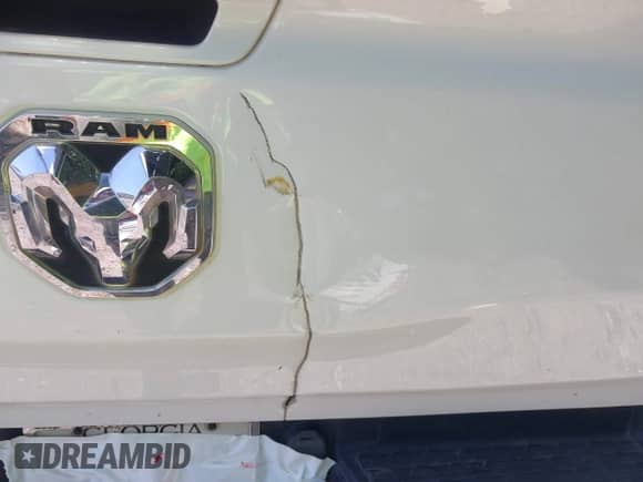 2022 Ram 1500 Laramie z VIN 1C6RREJT0NN230819, wystawiony jako IAAI lot #42696871 z przebiegiem 98 170 mil mil oraz . Historia ofert i sprzedaży dostępna na DreamBid. Obrazek 6.