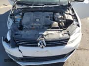 ✅ 2013 Volkswagen Jetta SE • VIN: 3VWDX7AJ7DM447700 • Лот: 87060375. Опубликован ранее на Copart с пробегом 172 378 миль. Бесплатный доступ к архиву аукционных продаж из США и подробный отчёт об истории автомобиля на DreamBid. Изображение 11.