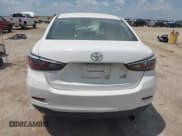 ✅ 2018 Toyota Yaris • VIN: 3MYDLBYV3JY315307 • Lot: 43029469. Wystawiony na IAAI z przebiegiem 126 552 mil. Bezpłatny archiwum sprzedaży aukcyjnych z USA i szczegółowy raport historii pojazdu na DreamBid. Zdjęcie 17.