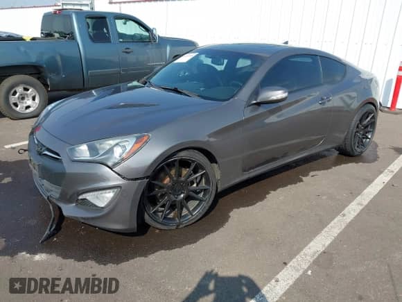 2013 Hyundai Genesis Coupe Track с VIN KMHHU6KJ0DU080216, выставлен на аукционе IAAI как лот 43224548 с пробегом 135 630 миль миль и . История ставок и продаж доступна на DreamBid. Изображение 2.