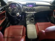 ✅ 2022 Kia Stinger GT-Line • VIN: KNAE35LD4N6115078 • Lot: 80813365. Wystawiony na Copart z przebiegiem 28 374 mil. Bezpłatny archiwum sprzedaży aukcyjnych z USA i szczegółowy raport historii pojazdu na DreamBid. Zdjęcie 8.