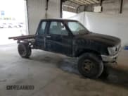 ✅ 1991 Toyota Pickup DLX • VIN: JT4VN13D3M5038603 • Lot: 67558545. Wystawiony na Copart z przebiegiem 145 534 mil. Bezpłatny archiwum sprzedaży aukcyjnych z USA i szczegółowy raport historii pojazdu na DreamBid. Zdjęcie 4.