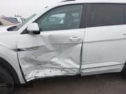 ✅ 2022 Volkswagen Atlas SEL R-Line • VIN: 1V2AR2CA5NC548221 • Лот: 41781601. Опубликован ранее на IAAI с пробегом 36 922 миль. Бесплатный доступ к архиву аукционных продаж из США и подробный отчёт об истории автомобиля на DreamBid. Изображение 6.