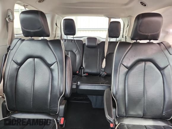 ✅ 2022 Chrysler Pacifica Limited • VIN: 2C4RC1GGXNR175828 • Lot: 85741955. Listed on Copart with 71,706 mi. Free auction sales archive from the USA and detailed vehicle history report at DreamBid. Image 10.