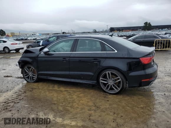 ✅ 2015 Audi S3 Premium Plus • VIN: WAUBFGFF8F1118826 • Lot: 44447205. Wystawiony na Copart z przebiegiem 63 577 mil. Bezpłatny archiwum sprzedaży aukcyjnych z USA i szczegółowy raport historii pojazdu na DreamBid. Zdjęcie 2.