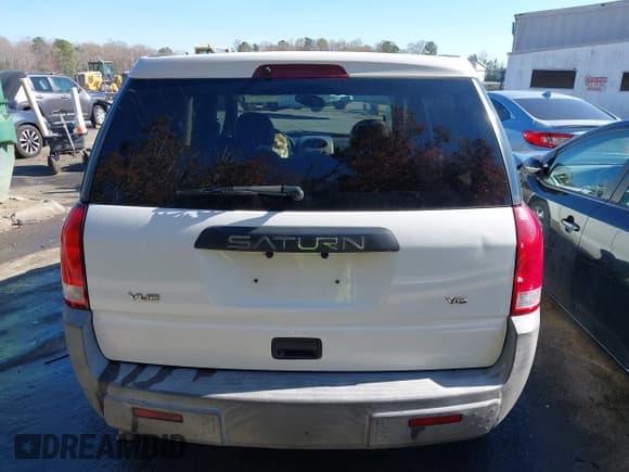 ✅ 2004 Saturn VUE V6 • VIN: 5GZCZ53404S864103 • Lot: 41843311. Wystawiony na IAAI z przebiegiem 193 094 mil. Bezpłatny archiwum sprzedaży aukcyjnych z USA i szczegółowy raport historii pojazdu na DreamBid. Zdjęcie 16.