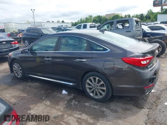 ✅ 2017 Hyundai Sonata Sport • VIN: 5NPE34AF0HH577987 • Лот: 43080727. Опубликован ранее на IAAI с пробегом 65 256 миль. Бесплатный доступ к архиву аукционных продаж из США и подробный отчёт об истории автомобиля на DreamBid. Изображение 14.