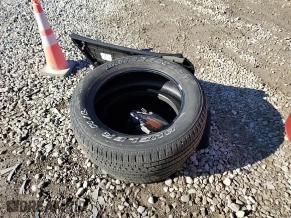 ✅ 2013 Hyundai Veloster Turbo • VIN: KMHTC6AE8DU131818 • Lot: 79379064. Wystawiony na Copart z przebiegiem 122 545 mil. Bezpłatny archiwum sprzedaży aukcyjnych z USA i szczegółowy raport historii pojazdu na DreamBid. Zdjęcie 12.