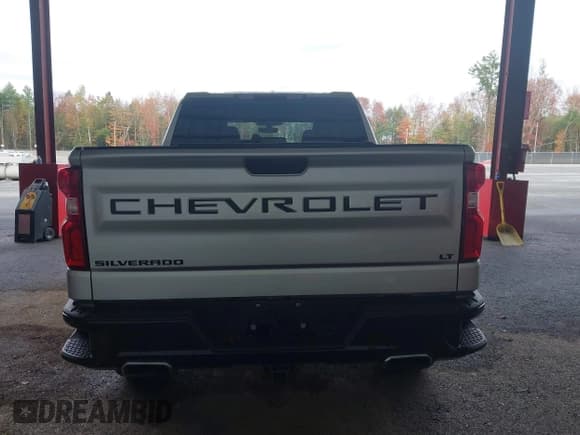 ✅ 2020 Chevrolet Silverado 1500 LT Trail Boss • VIN: 3GCPYFED7LG371985 • Lot: 43446408. Wystawiony na IAAI z przebiegiem 50 250 mil. Bezpłatny archiwum sprzedaży aukcyjnych z USA i szczegółowy raport historii pojazdu na DreamBid. Zdjęcie 16.