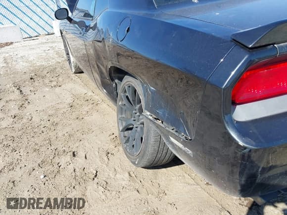 ✅ 2010 Dodge Challenger SE • VIN: 2B3CJ4DVXAH218873 • Lot: 41754762. Wystawiony na IAAI z przebiegiem 136 702 mil. Bezpłatny archiwum sprzedaży aukcyjnych z USA i szczegółowy raport historii pojazdu na DreamBid. Zdjęcie 12.