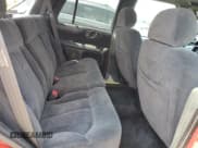 ✅ 2001 Chevrolet Blazer LT • VIN: 1GNDT13W81K213841 • Lot: 60416045. Wystawiony na Copart z przebiegiem 203 622 mil. Bezpłatny archiwum sprzedaży aukcyjnych z USA i szczegółowy raport historii pojazdu na DreamBid. Zdjęcie 11.