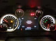 ✅ 2015 Ram 1500 Sport • VIN: 1C6RR7UT9FS777467 • Lot: 51936165. Wystawiony na Copart z przebiegiem 166 570 mil. Bezpłatny archiwum sprzedaży aukcyjnych z USA i szczegółowy raport historii pojazdu na DreamBid. Zdjęcie 9.