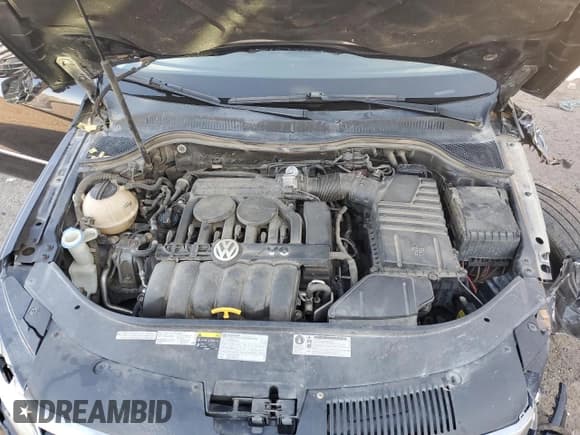 ✅ 2013 Volkswagen CC Executive • VIN: WVWGU7AN6DE546462 • Лот: 41769865. Опубликован ранее на Copart с пробегом 159 991 миль. Бесплатный доступ к архиву аукционных продаж из США и подробный отчёт об истории автомобиля на DreamBid. Изображение 11.