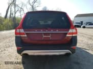 ✅ 2015 Volvo XC70 • VIN: YV440MBM9F1223260 • Lot: 49874323. Listed on Copart with 119,474 mi. Free auction sales archive from the USA and detailed vehicle history report at DreamBid. Image 6.