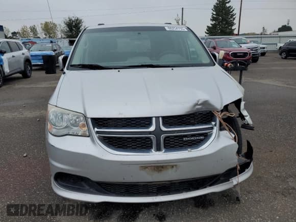 ✅ 2012 Dodge Grand Caravan SXT • VIN: 2C4RDGCGXCR197587 • Lot: 86254755. Wystawiony na Copart z przebiegiem 131 667 mil. Bezpłatny archiwum sprzedaży aukcyjnych z USA i szczegółowy raport historii pojazdu na DreamBid. Zdjęcie 5.