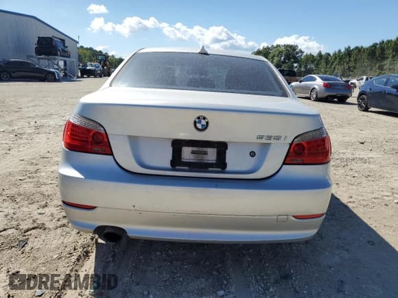 ✅ 2008 BMW 5 Series 535i • VIN: WBANW13588CN55822 • Lot: 71235135. Listed on Copart with 162,526 mi. Free auction sales archive from the USA and detailed vehicle history report at DreamBid. Image 6.