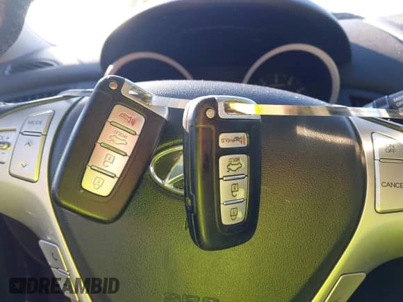 2010 Hyundai Genesis Coupe Premium с VIN KMHHT6KD1AU026786, выставлен на аукционе IAAI как лот 40984275 с пробегом 157 284 миль миль и . История ставок и продаж доступна на DreamBid. Изображение 11.