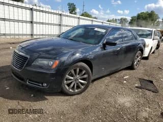 ✅ 2014 Chrysler 300 S • VIN: 2C3CCAGG2EH331537 • Lot: 70134915. Listed on Copart with 205,928 mi. Free auction sales archive from the USA and detailed vehicle history report at DreamBid. Image 1.
