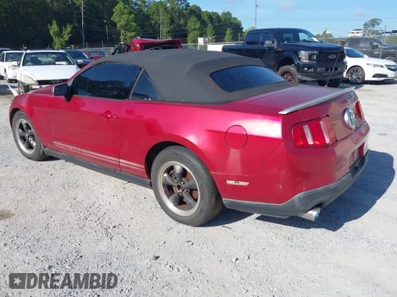 ✅ 2012 Ford Mustang V6 • VIN: 1ZVBP8EM8C5237256 • Лот: 42796573. Опубликован ранее на IAAI с пробегом 216 467 миль. Бесплатный доступ к архиву аукционных продаж из США и подробный отчёт об истории автомобиля на DreamBid. Изображение 3.