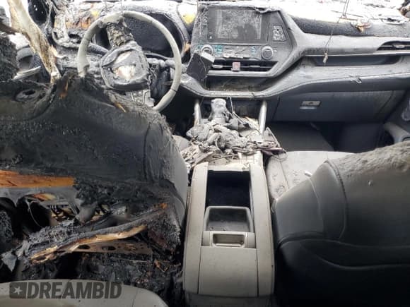 ✅ 2025 Toyota Highlander Hybrid XLE • VIN: 5TDKBRCH2SS666849 • Lot: 68386005. Listed on Copart with Not provided. Free auction sales archive from the USA and detailed vehicle history report at DreamBid. Image 8.