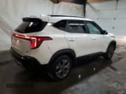 ✅ 2024 Kia Seltos S • VIN: KNDEUCAA7R7514743 • Lot: 90838305. Listed on Copart with 74,994 mi. Free auction sales archive from the USA and detailed vehicle history report at DreamBid. Image 3.