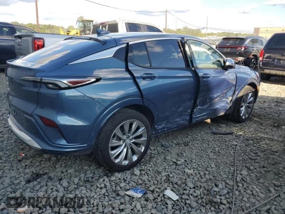 ✅ 2025 Buick Envista Avenir • VIN: KL47LCEP7SB172444 • Lot: 70647605. Wystawiony na Copart z przebiegiem 7 141 mil. Bezpłatny archiwum sprzedaży aukcyjnych z USA i szczegółowy raport historii pojazdu na DreamBid. Zdjęcie 3.