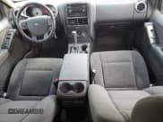 ✅ 2010 Ford Explorer Sport Trac XLT • VIN: 1FMEU3BE1AUA26617 • Лот: 67697874. Опубликован ранее на Copart с пробегом 158 402 миль. Бесплатный доступ к архиву аукционных продаж из США и подробный отчёт об истории автомобиля на DreamBid. Изображение 8.