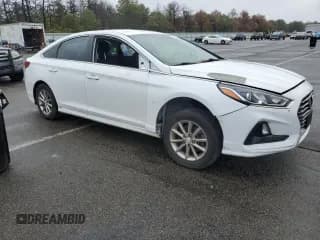 ✅ 2019 Hyundai Sonata SE • VIN: 5NPE24AF8KH735597 • Лот: 86607355. Опубликован ранее на Copart с пробегом Не указан. Бесплатный доступ к архиву аукционных продаж из США и подробный отчёт об истории автомобиля на DreamBid. Изображение 4.